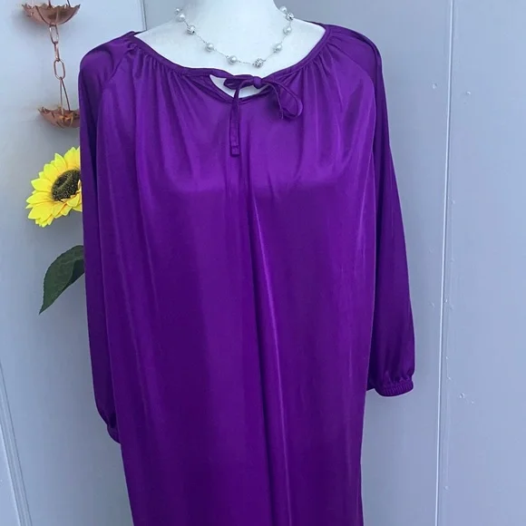 Vintage 70s 80s Vibrant Purple Long Sleeve Oversized Flowy Maxi Nightgown Dress - Picture 2 of 8